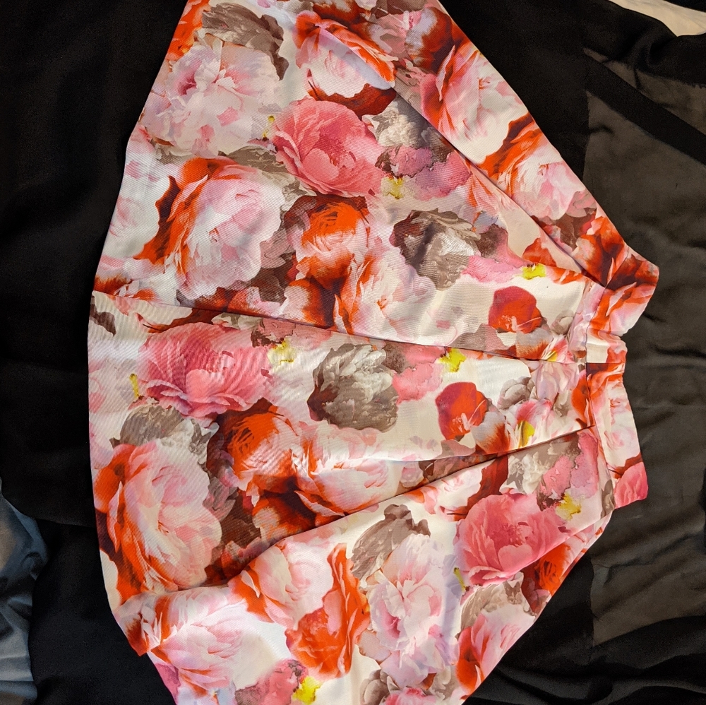 Eliza J Skirt Floral pink rose
